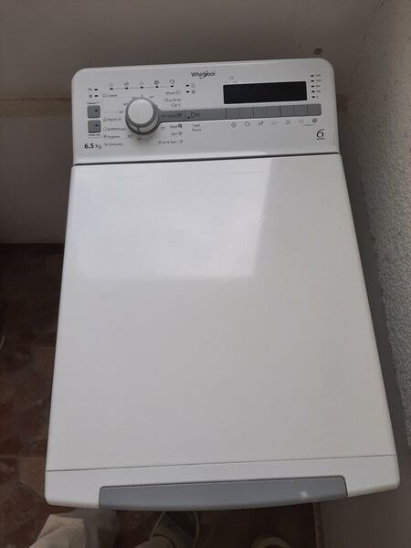 Vand masina de spalat rufe.